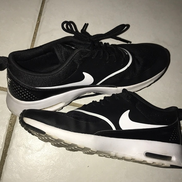 Nike air max thea’s - Picture 1 of 4